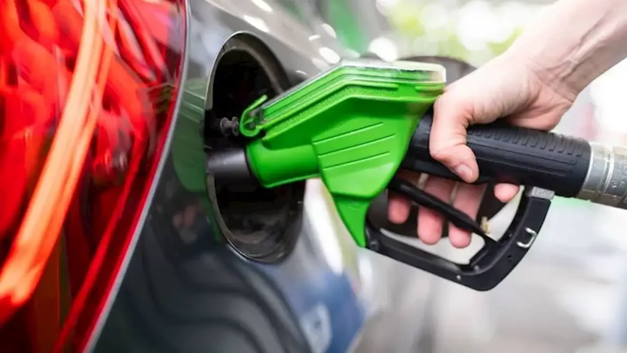 قبل الشراء.. تعرف على أقل 5 سيارات استهلاكًا للوقود في مصر 2026